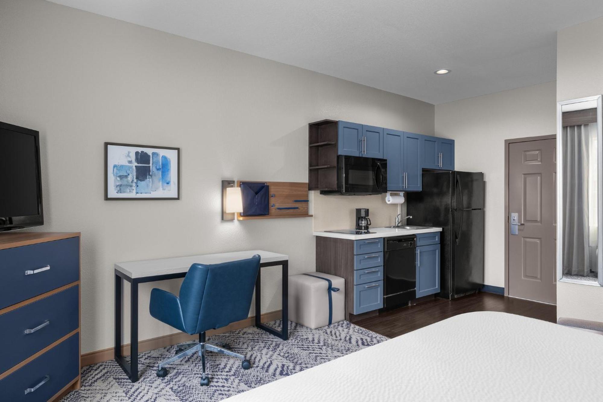 Candlewood By Ihg Alexandria