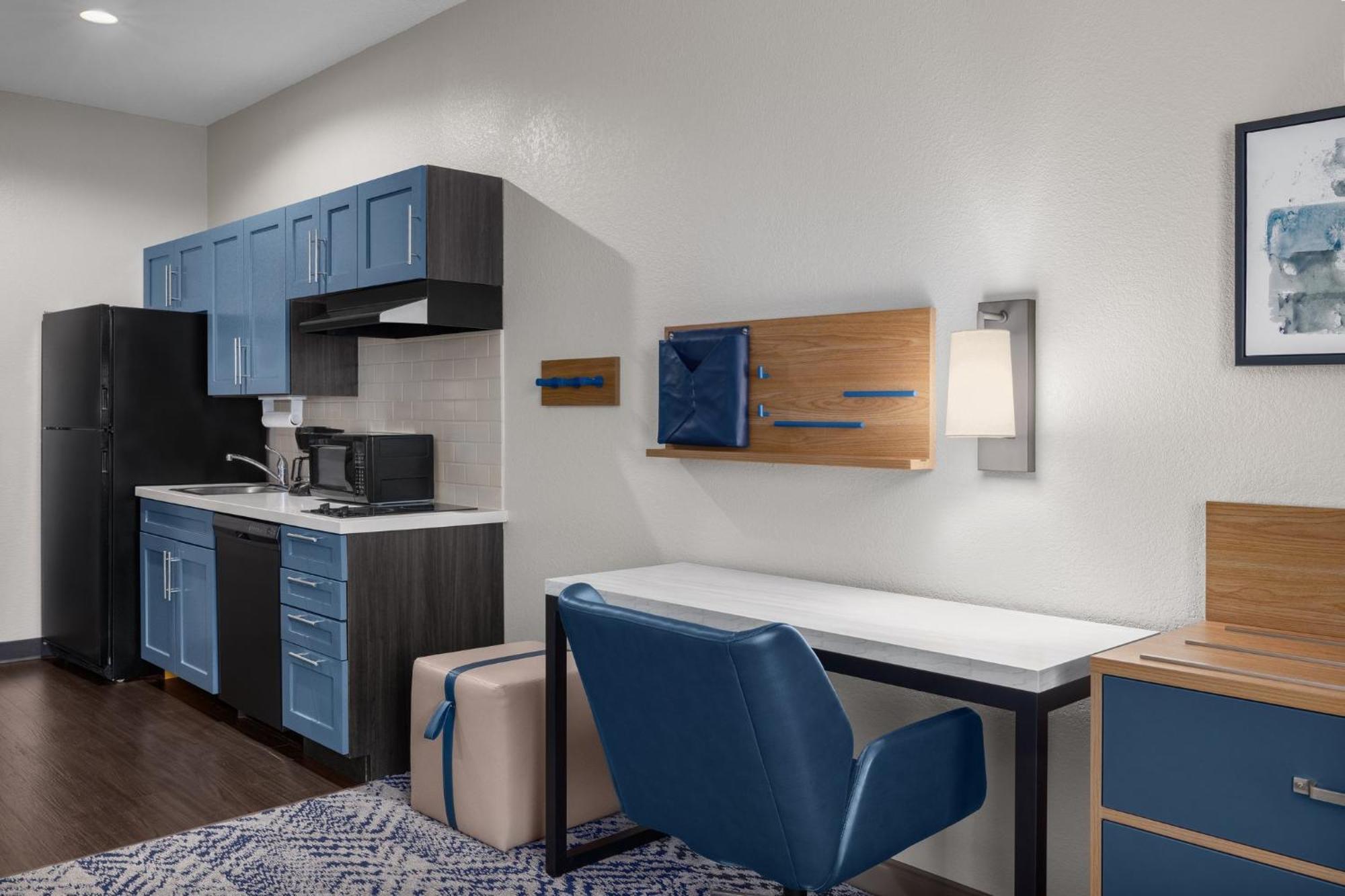 Candlewood By Ihg