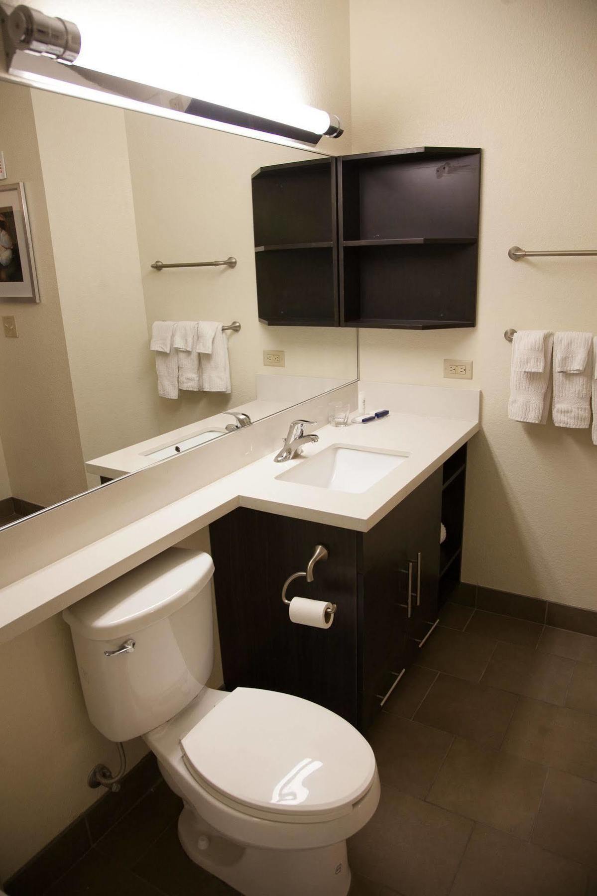 Candlewood By Ihg Hotel